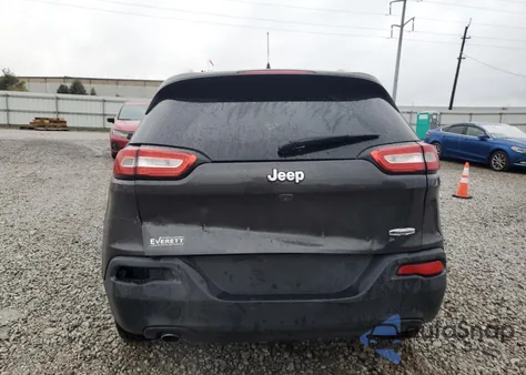 2016 Jeep Cherokee Latitude z USA, uszkodzony, nr VIN 1C4PJLCB1GW113585